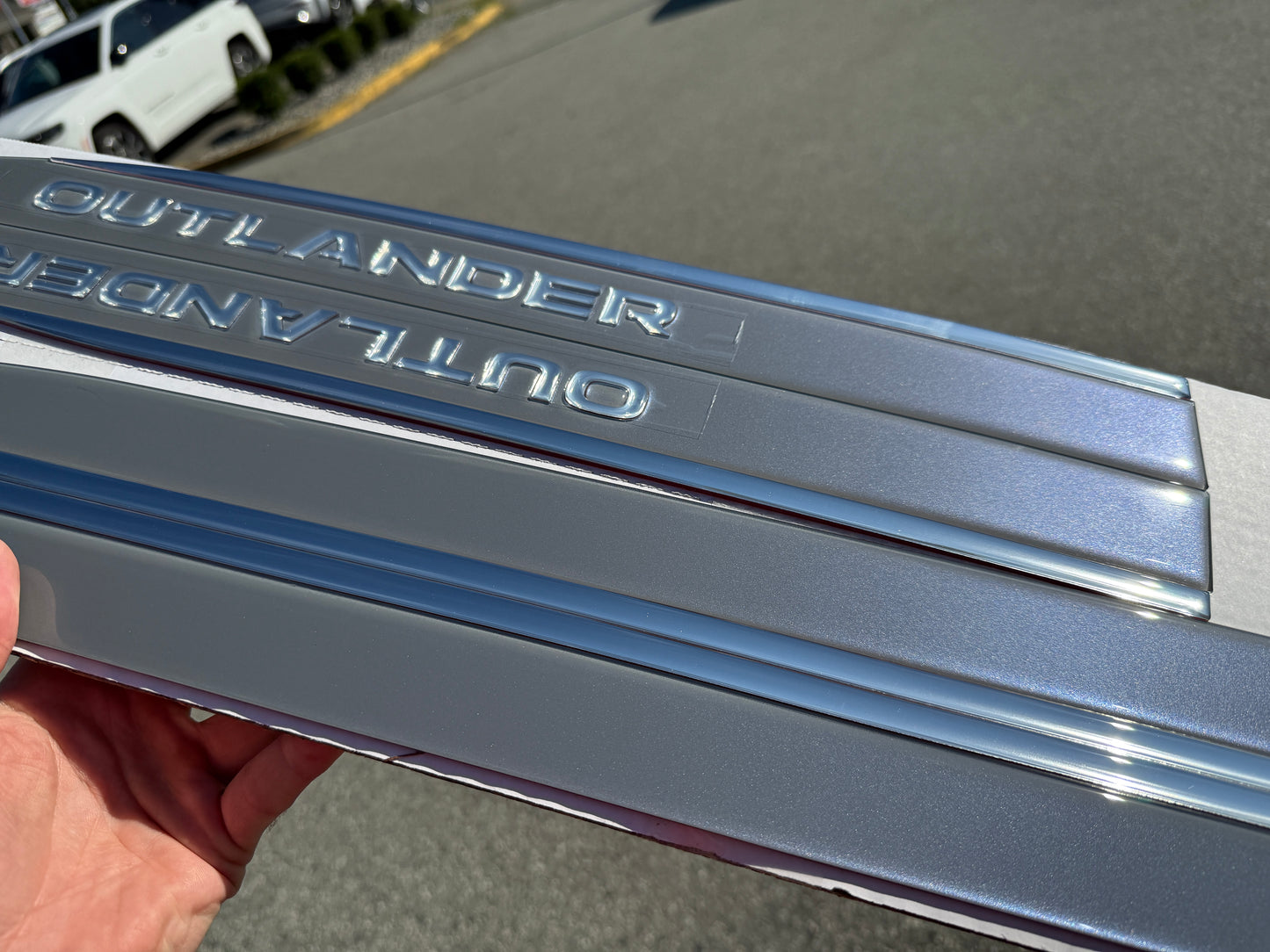 Moonstone Grey Side Moldings for Mitsubishi Outlander (2022-2026) & PHEV (2023-2026)