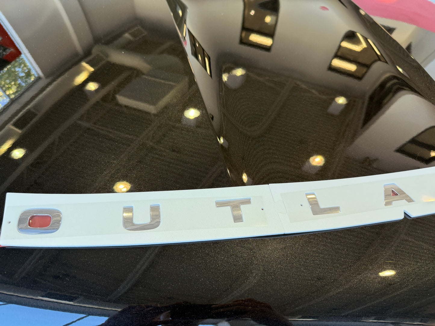 Chrome Hood Emblem for Mitsubishi Outlander (2025-2026 Gas) & 2026 PHEV – New Grill Fitment