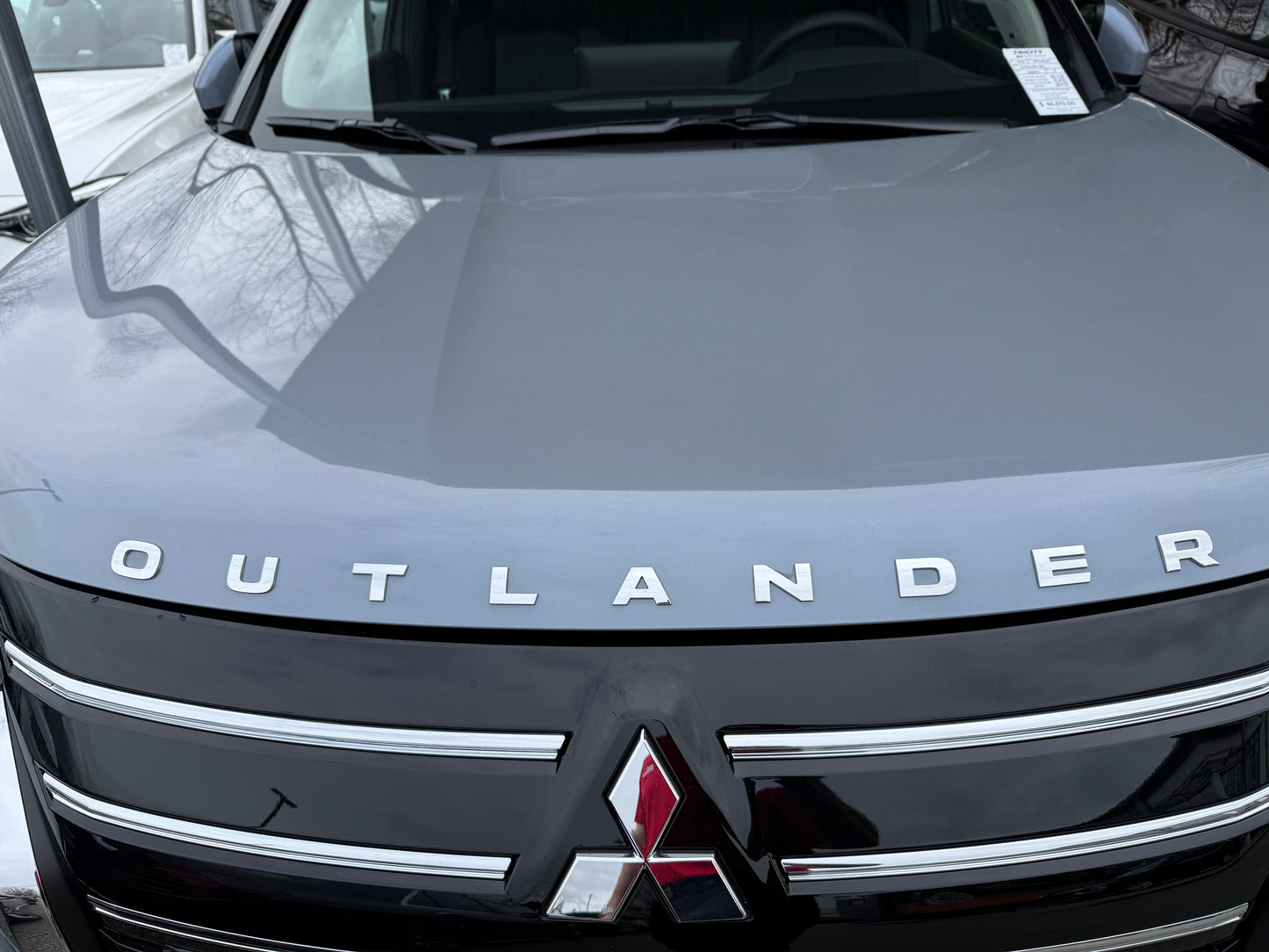 Chrome Hood Emblem for Mitsubishi Outlander (2025-2026 Gas) & 2026 PHEV – New Grill Fitment