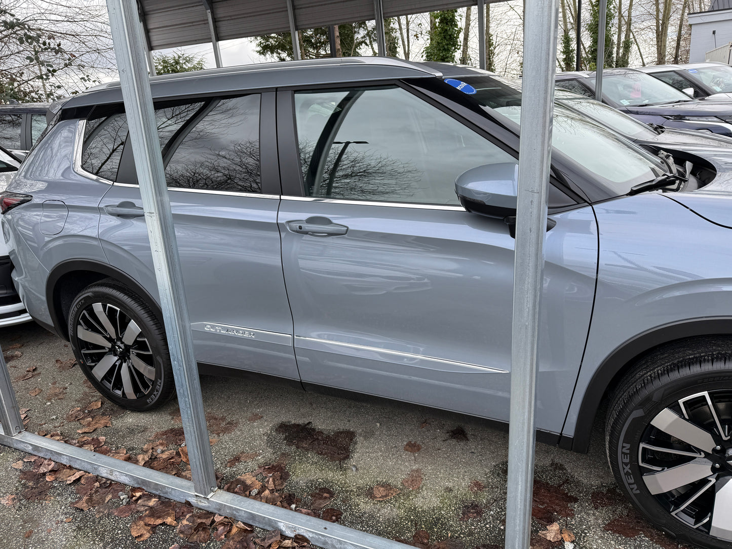 Moonstone Grey Side Moldings for Mitsubishi Outlander (2022-2026) & PHEV (2023-2026)