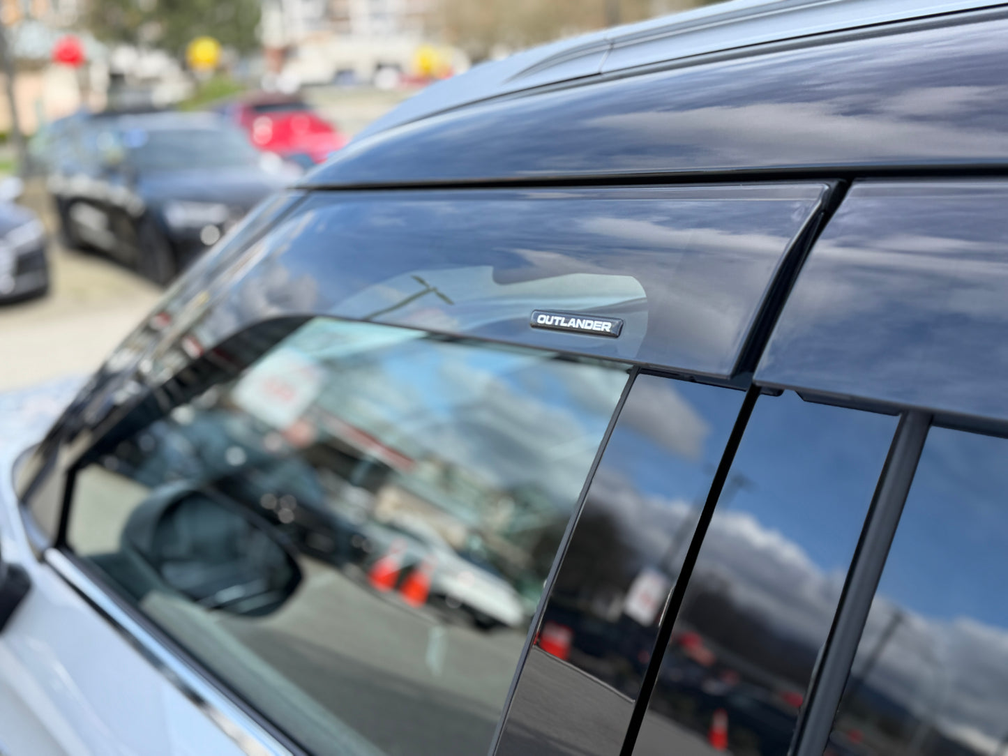 Aero-Slim Window Vent Visor Set (4-Piece) for Mitsubishi Outlander (2022-2026) & PHEV (2023-2026)
