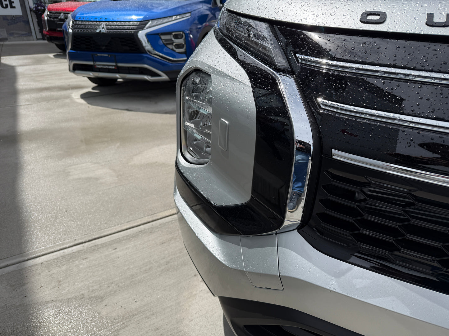 Premium Chrome Delete Blackout Kit | Mitsubishi Outlander & Outlander PHEV (without fog lights)