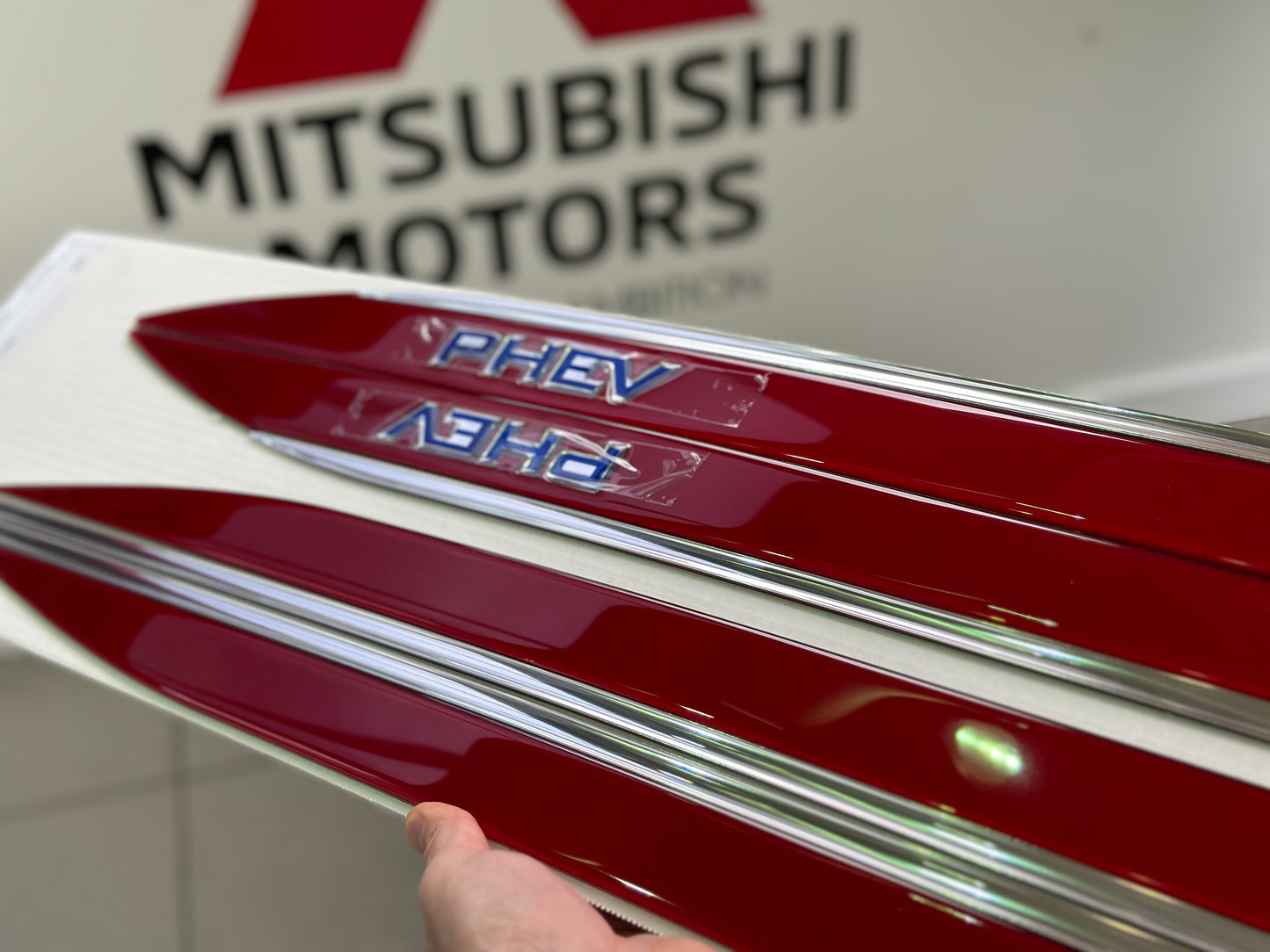 Red Diamond Side Moldings for Mitsubishi Outlander PHEV (2023-2026)