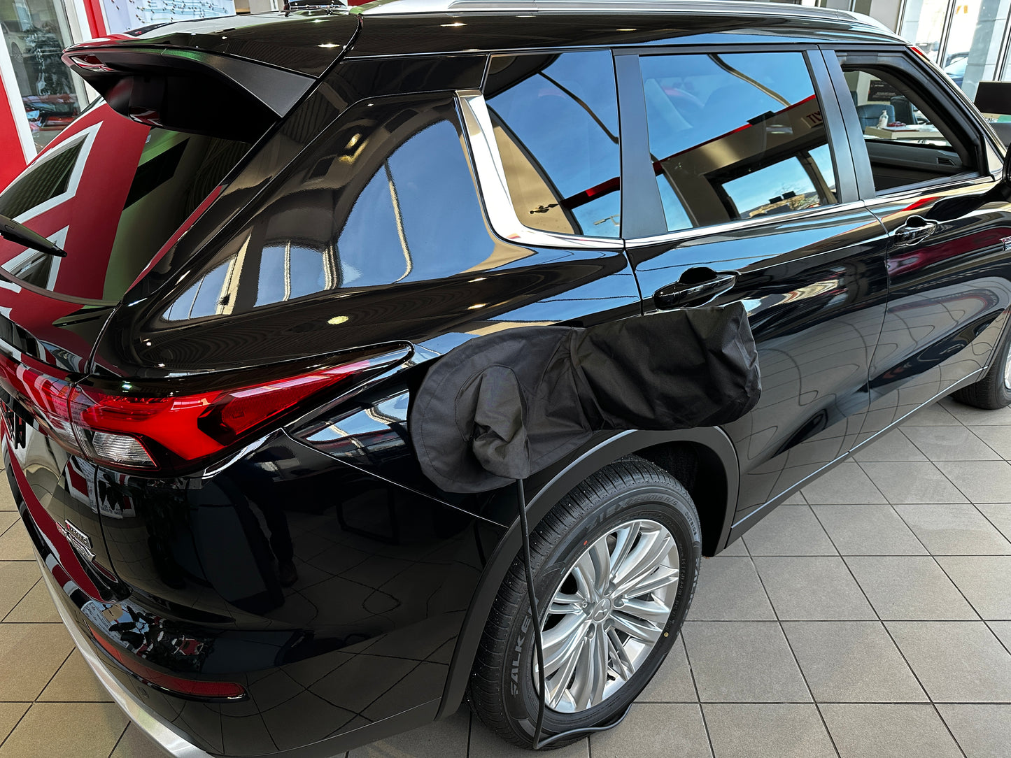 Winter Charging Lid Protector for Mitsubishi Outlander PHEV (2018-2022)